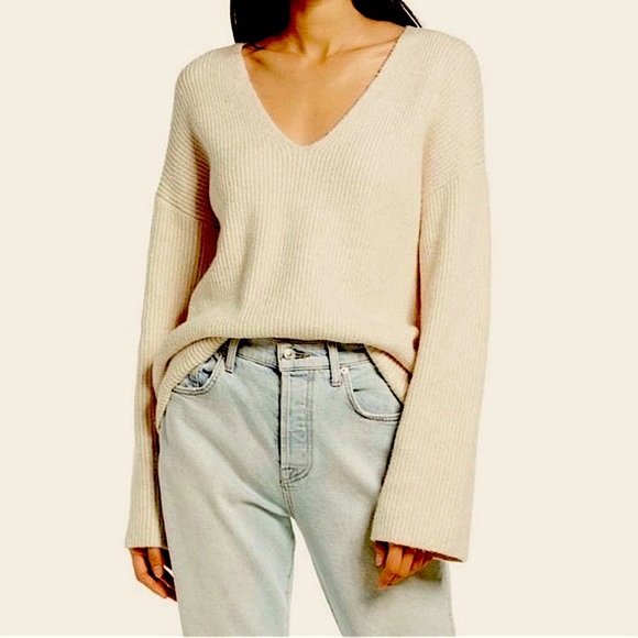 NWT Something Navy V-Neck Slouchy Pullover. Size XS. - Picture 1 of 6